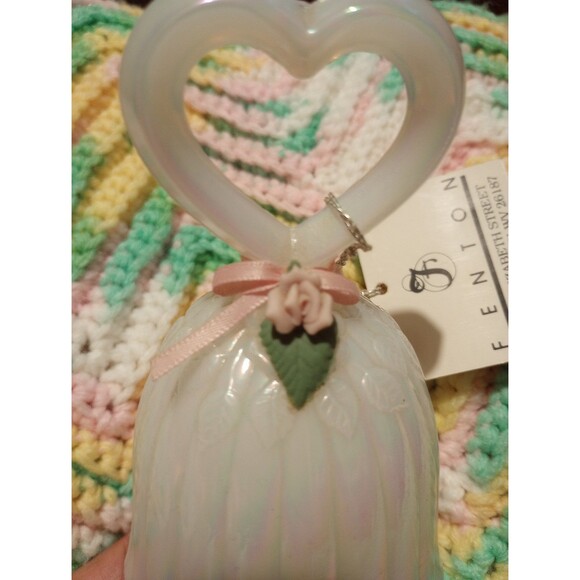 VTG Fenton Opaline Pearly Sentiments Porcelain Rose Iridescent Heart Handle Bell - Picture 6 of 10